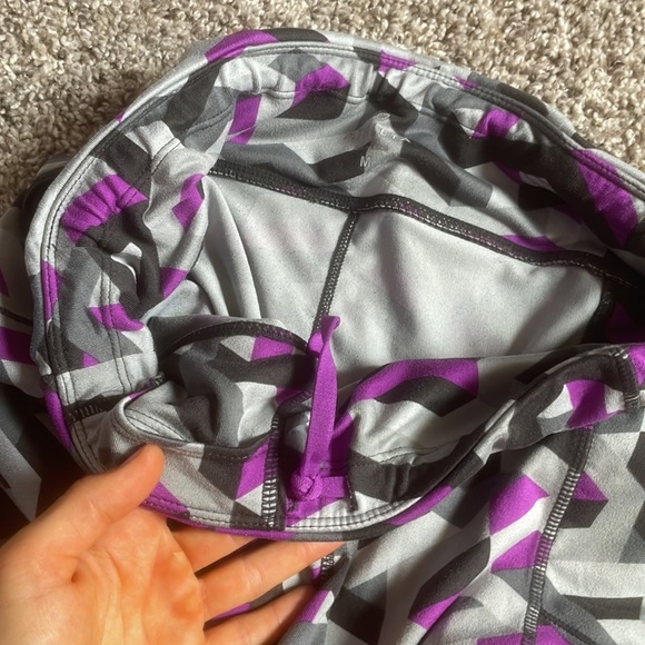 Athleta purple and grey patterned crop legging - Picture 5 of 8